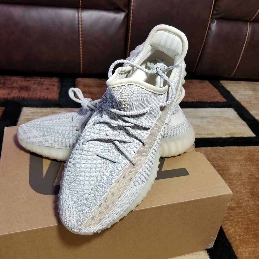 Yeezy Boost 350 V2 LUNDMARK